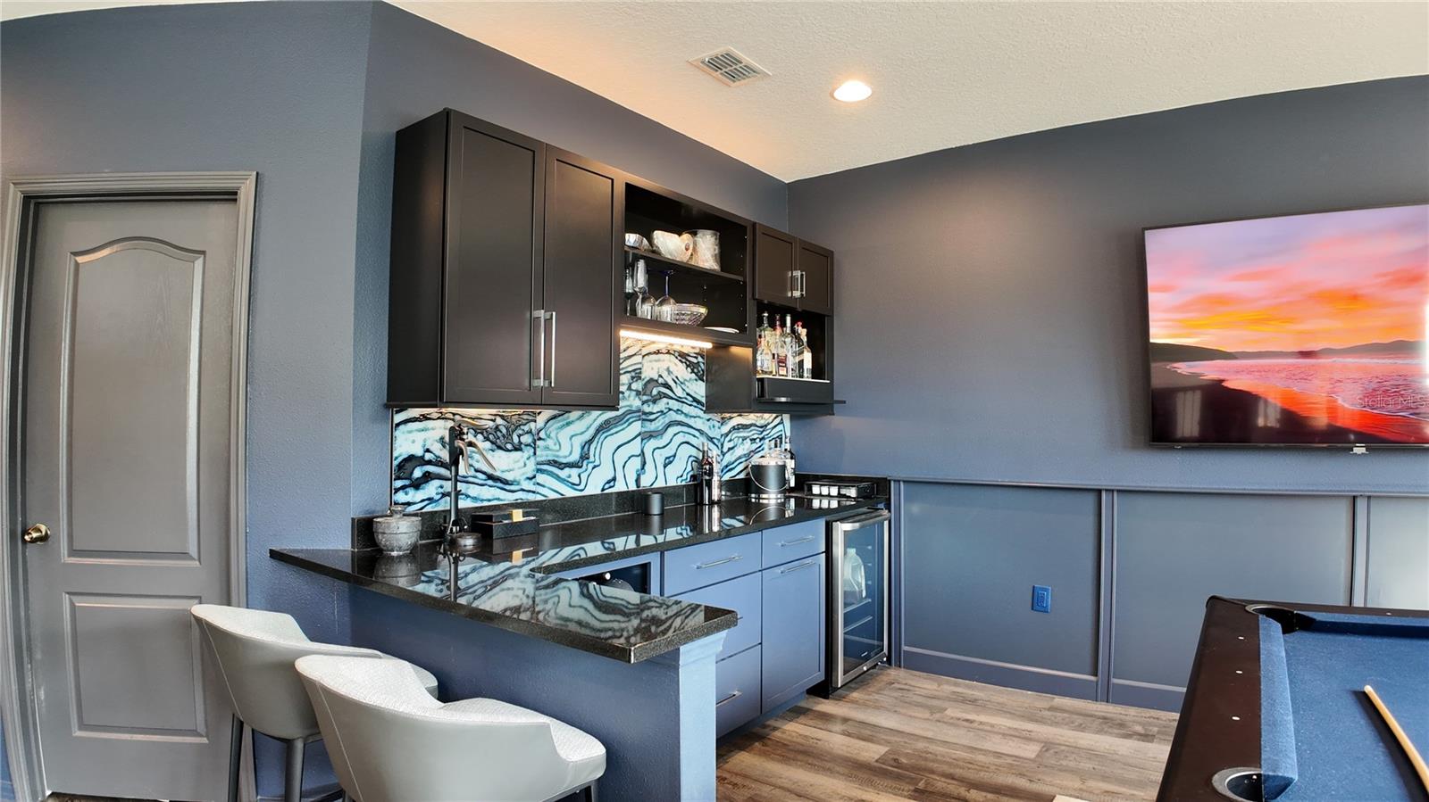 Image 18 of 57 For 101 Philippe Court