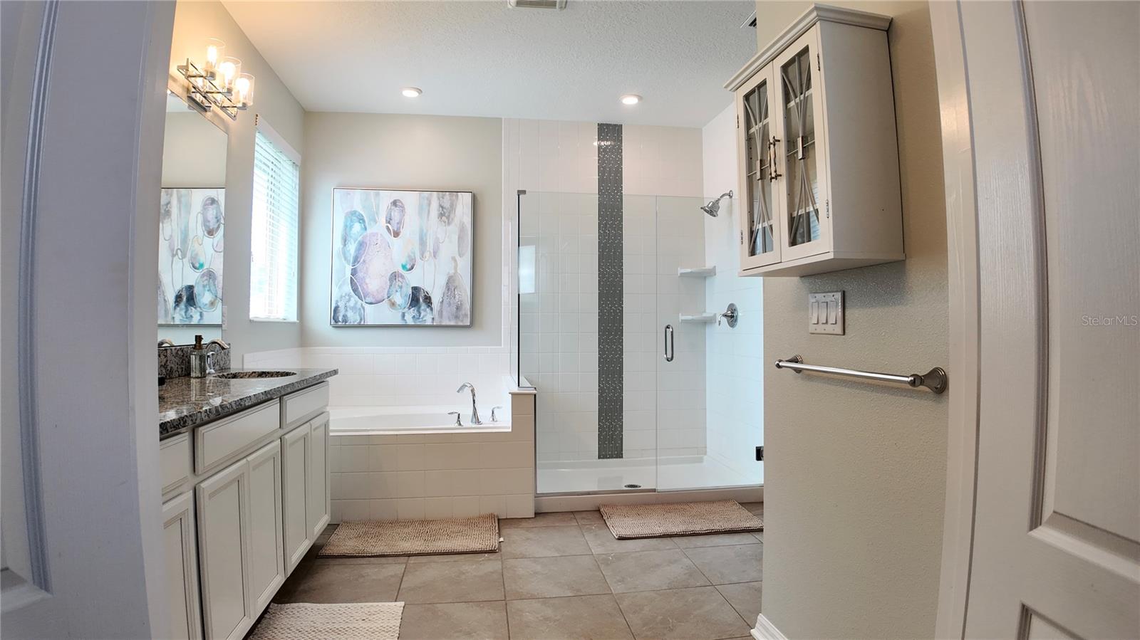 Image 23 of 57 For 101 Philippe Court