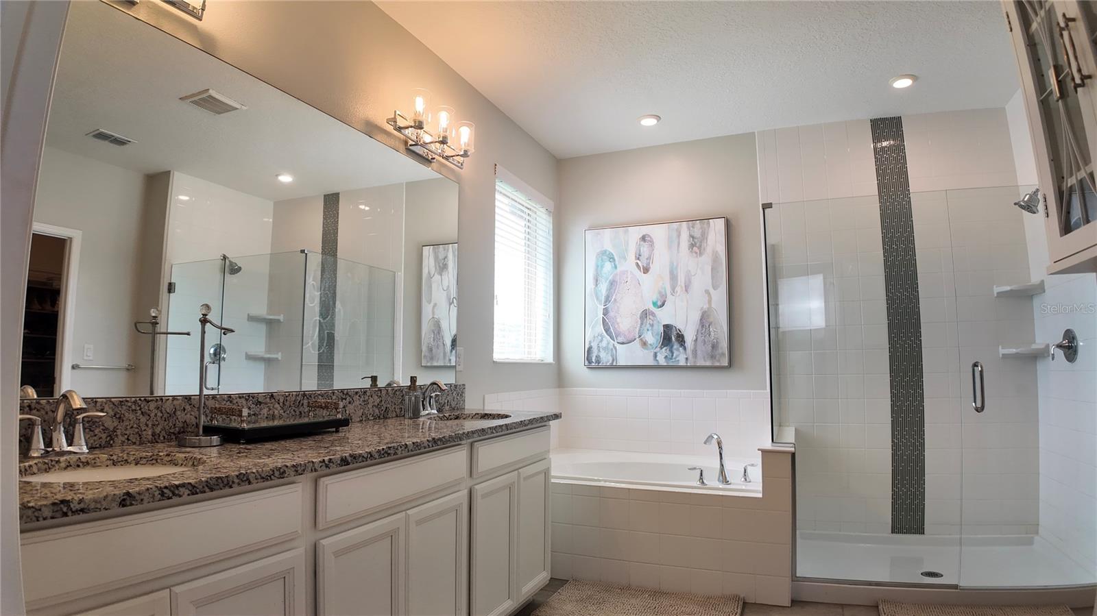 Image 24 of 57 For 101 Philippe Court