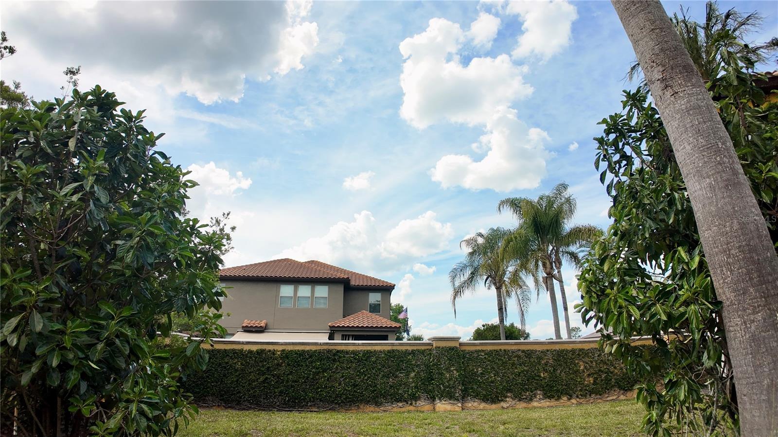 Image 27 of 57 For 101 Philippe Court