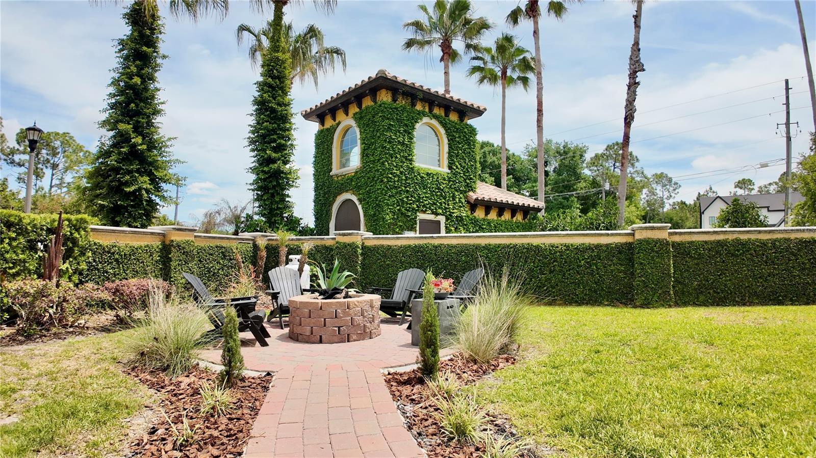 Image 34 of 57 For 101 Philippe Court