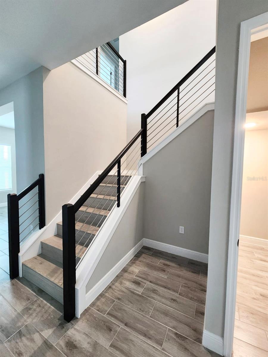 Image 11 of 34 For 18435 Mowry Court