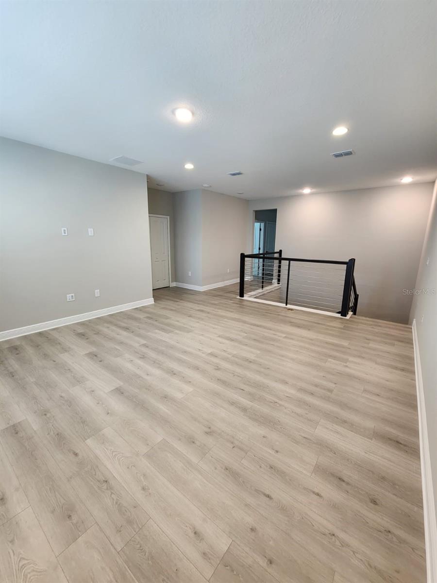 Image 18 of 34 For 18435 Mowry Court