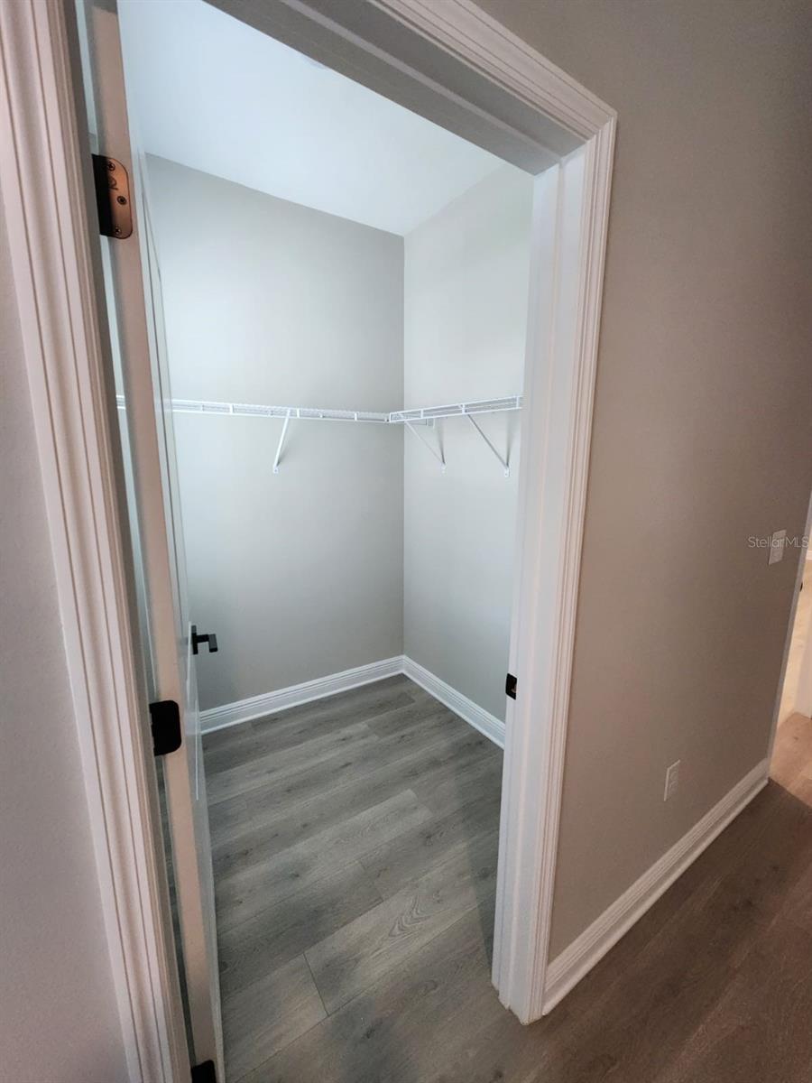 Image 25 of 34 For 18435 Mowry Court