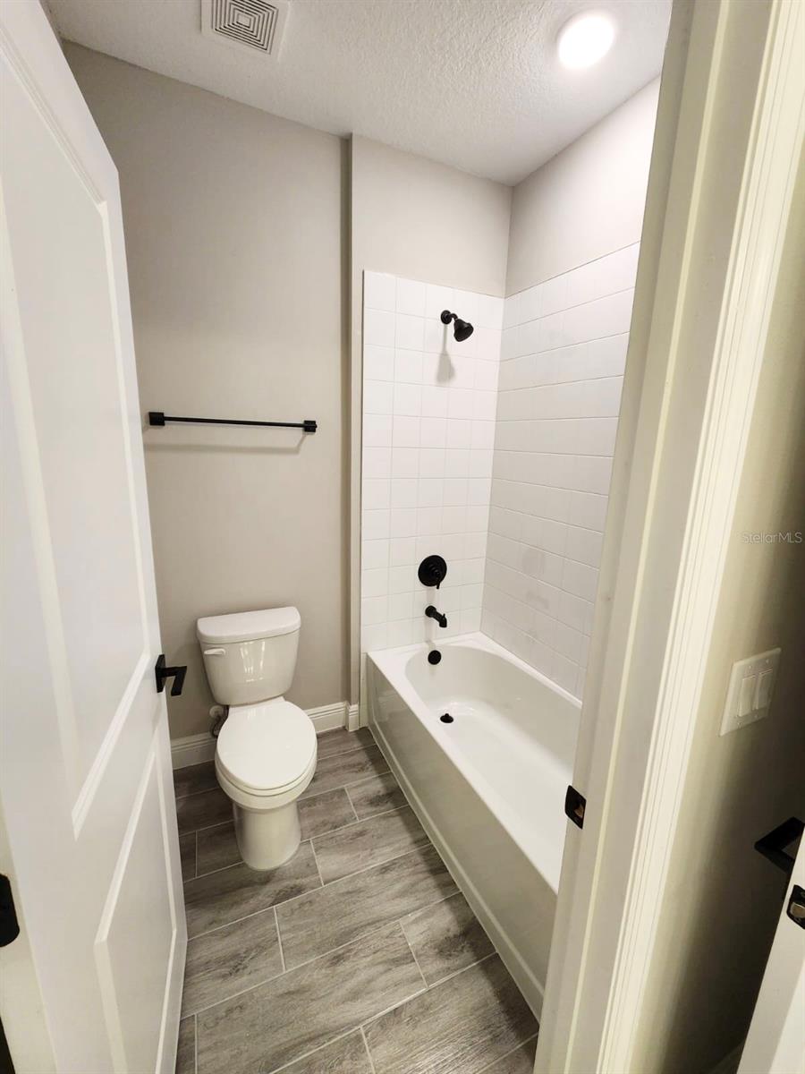 Image 32 of 34 For 18435 Mowry Court