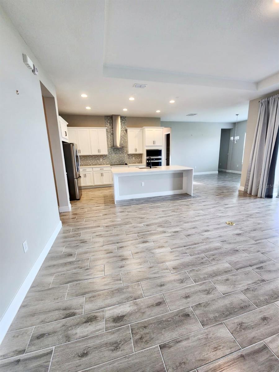 Image 5 of 34 For 18435 Mowry Court