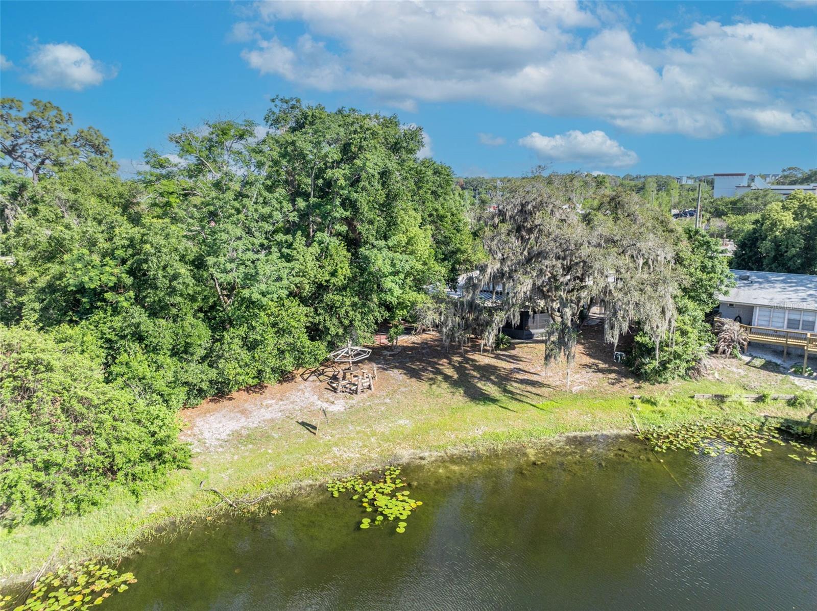 Image 21 of 23 For 11 Plumosa Avenue