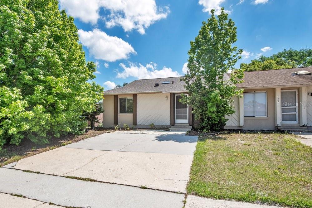 Image 22 of 28 For 2827 Coral Reef Drive