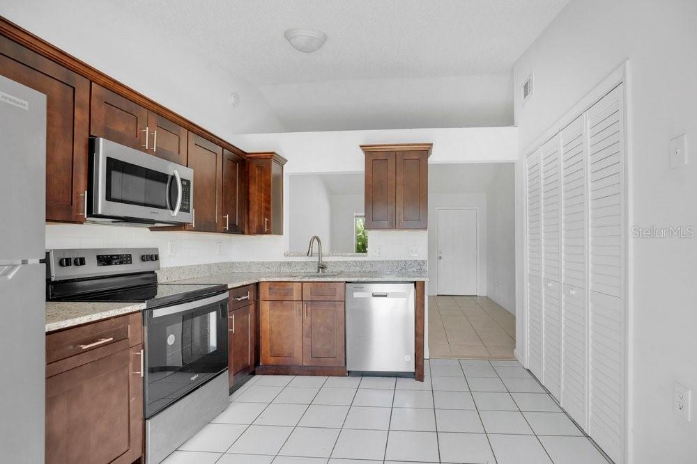 Image 3 of 28 For 2827 Coral Reef Drive