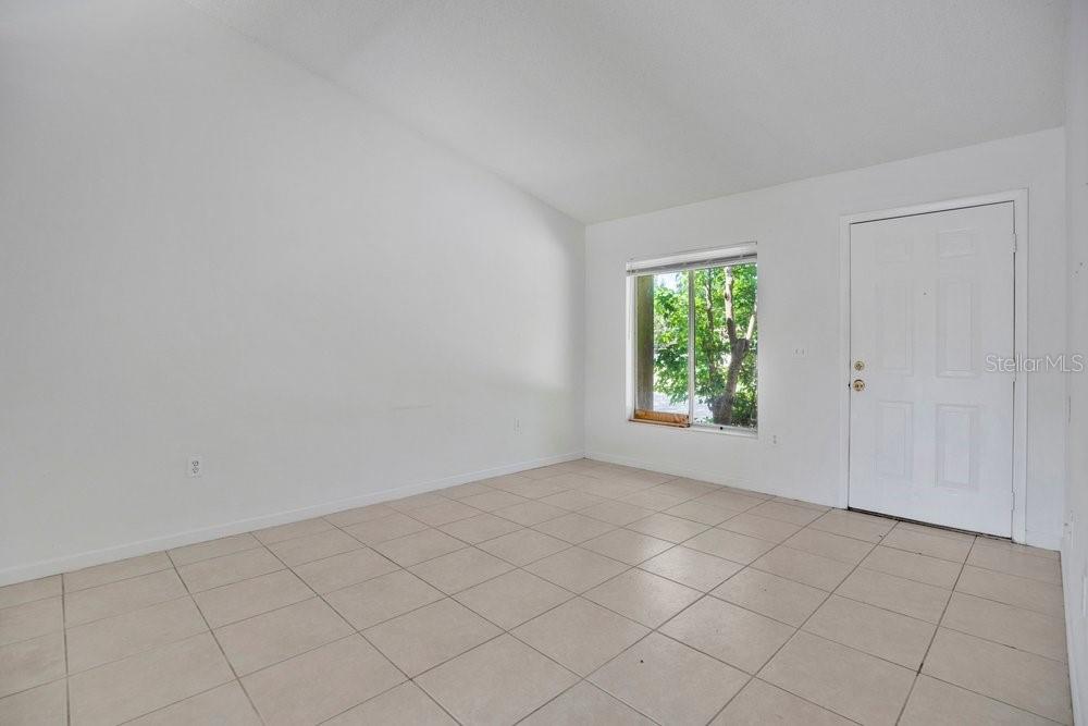 Image 5 of 28 For 2827 Coral Reef Drive