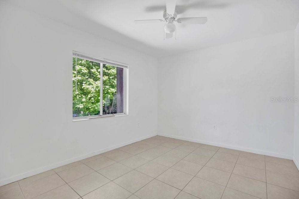 Image 8 of 28 For 2827 Coral Reef Drive