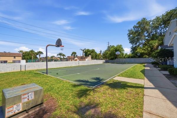 Image 15 of 19 For 1601 Columbia Arms Circle # 201