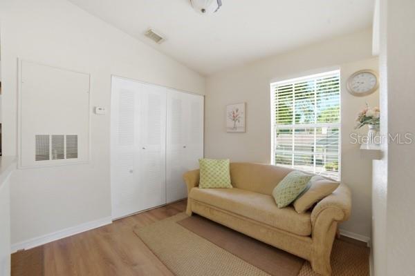 Image 6 of 19 For 1601 Columbia Arms Circle # 201