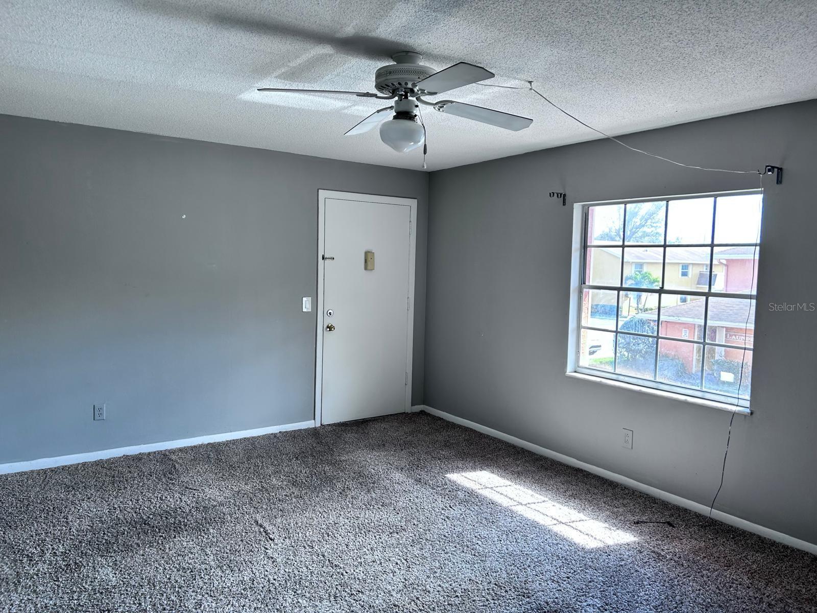 Image 4 of 11 For 1625 Oak Ridge Road C