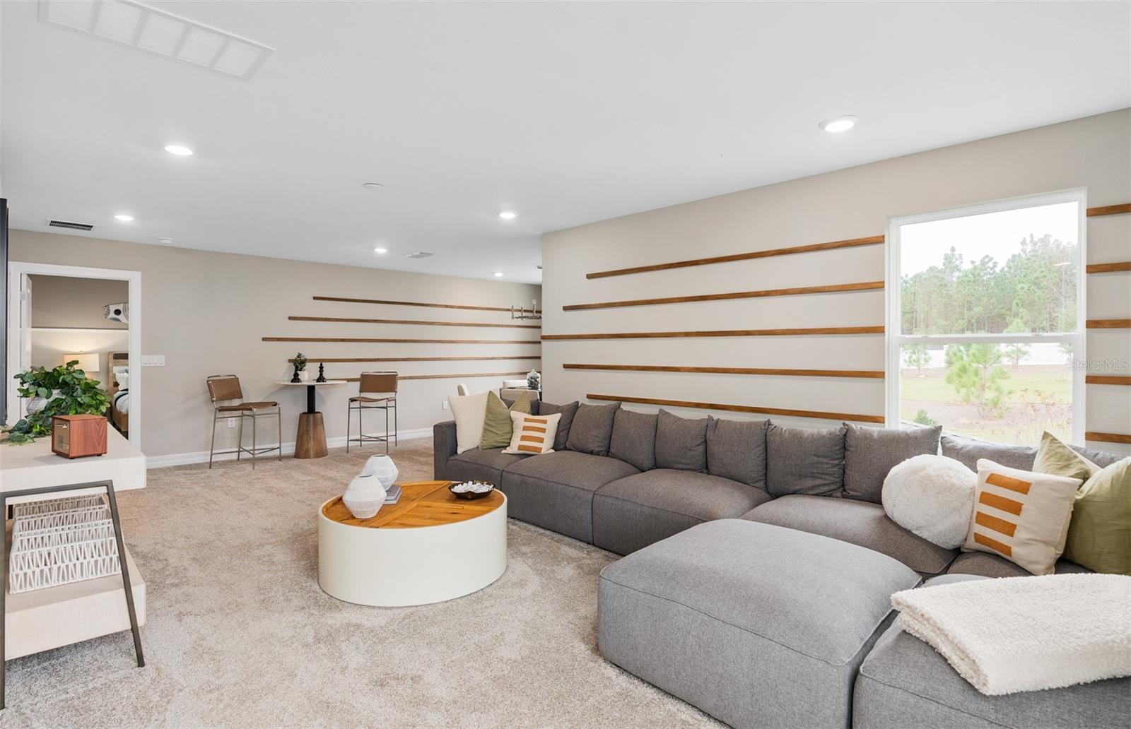 Image 28 of 34 For 8117 Fenton Street