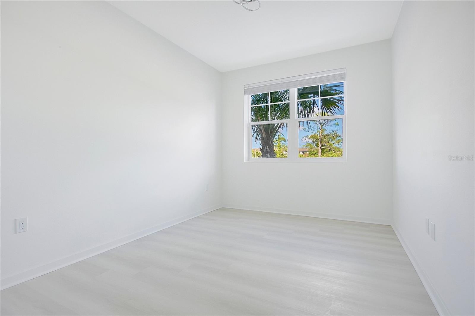 Image 8 of 29 For 5579 Millenia Park Boulevard 223