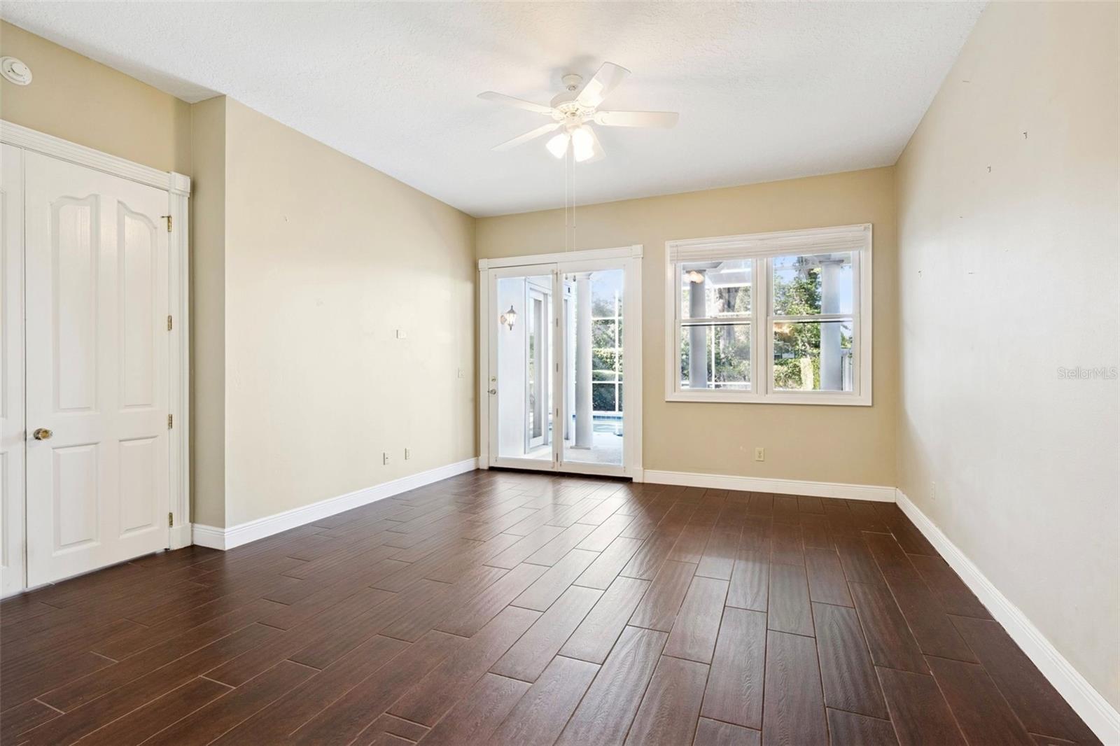 Image 14 of 52 For 1250 Langley Court