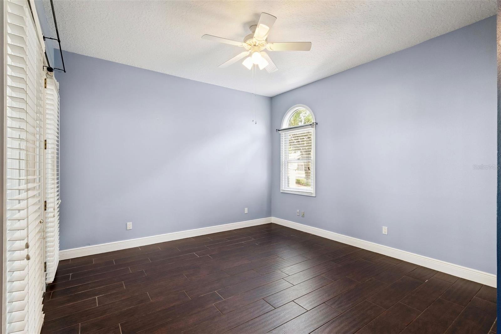 Image 18 of 52 For 1250 Langley Court