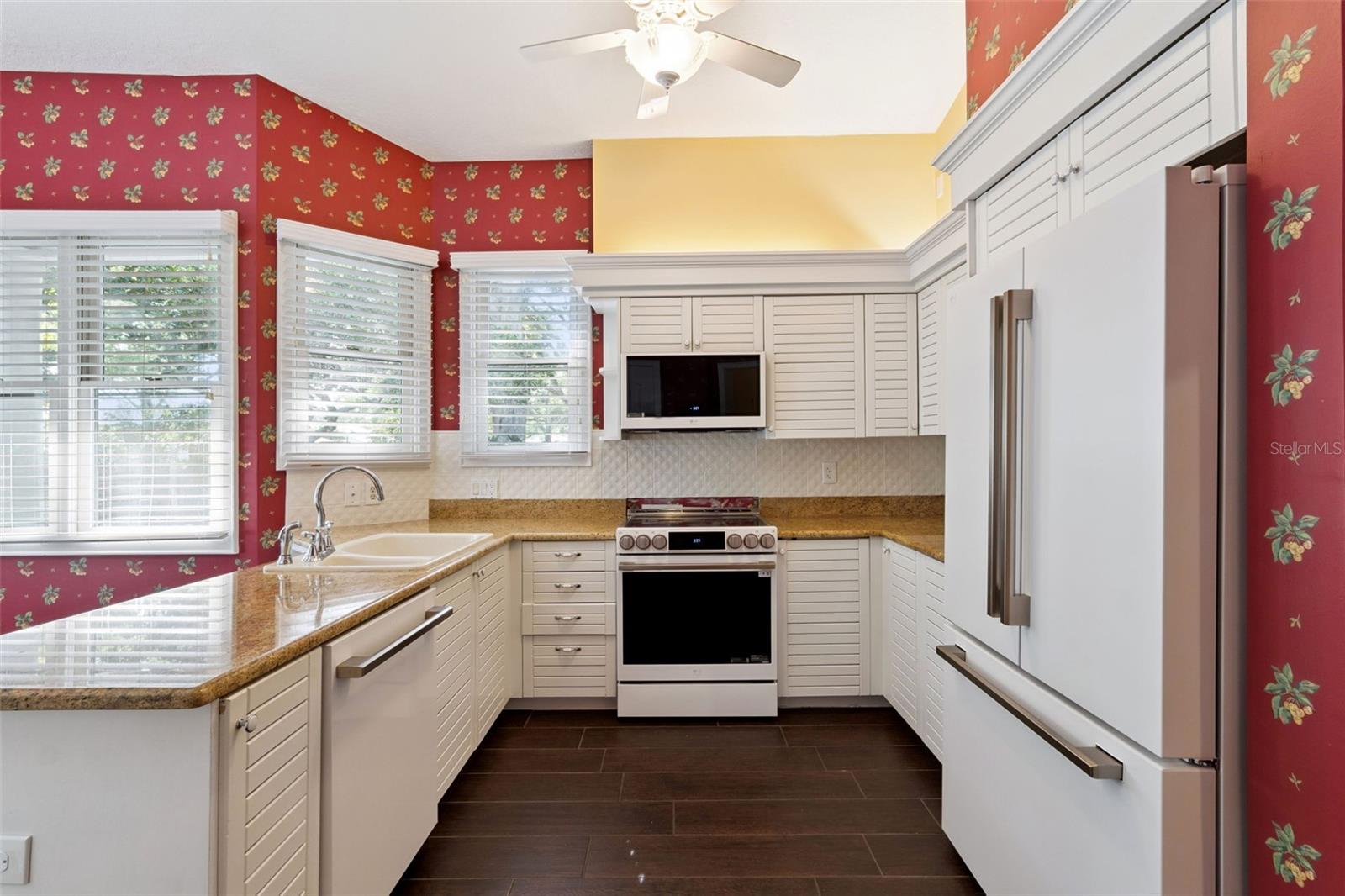Image 23 of 52 For 1250 Langley Court