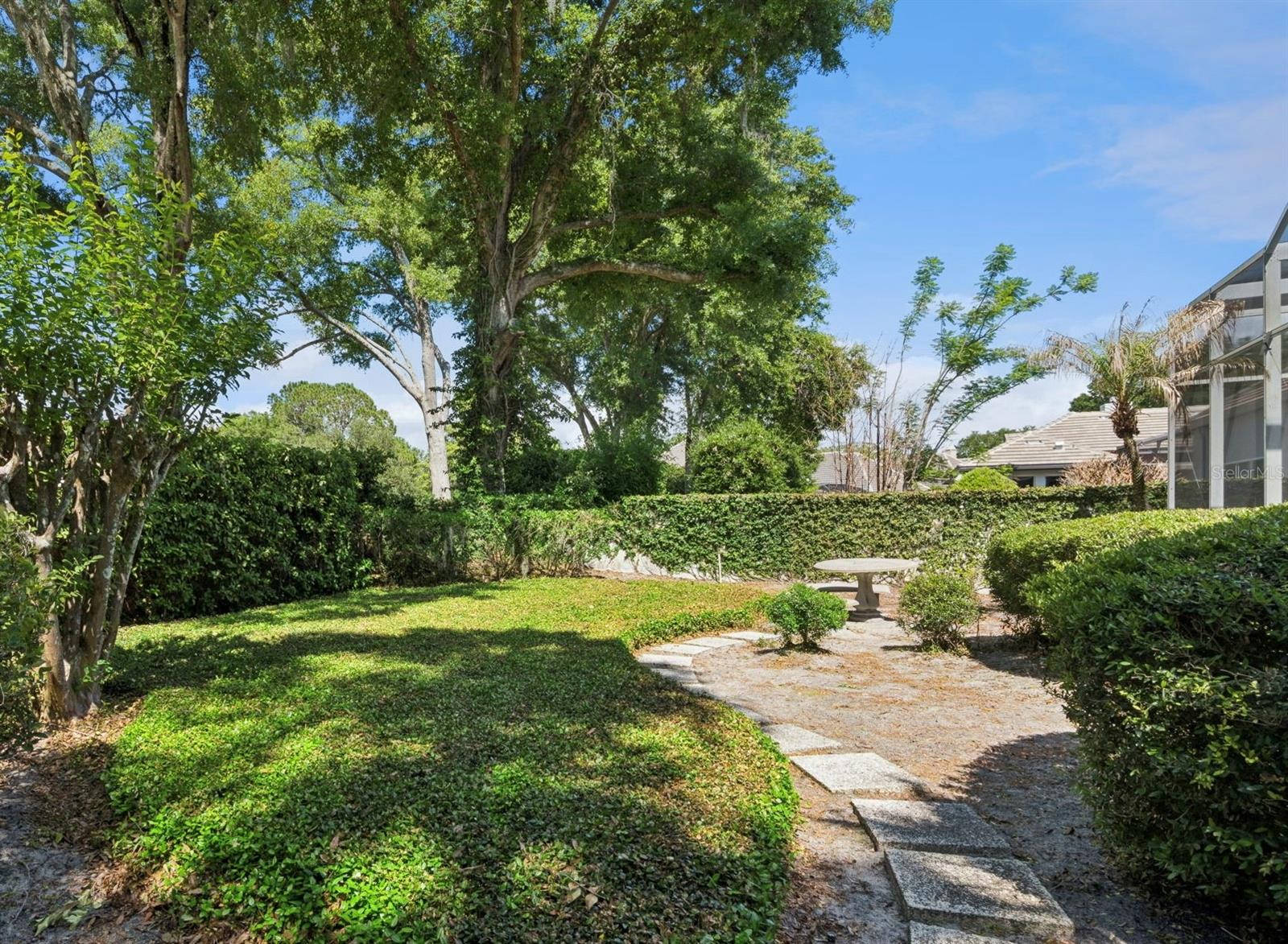 Image 36 of 52 For 1250 Langley Court