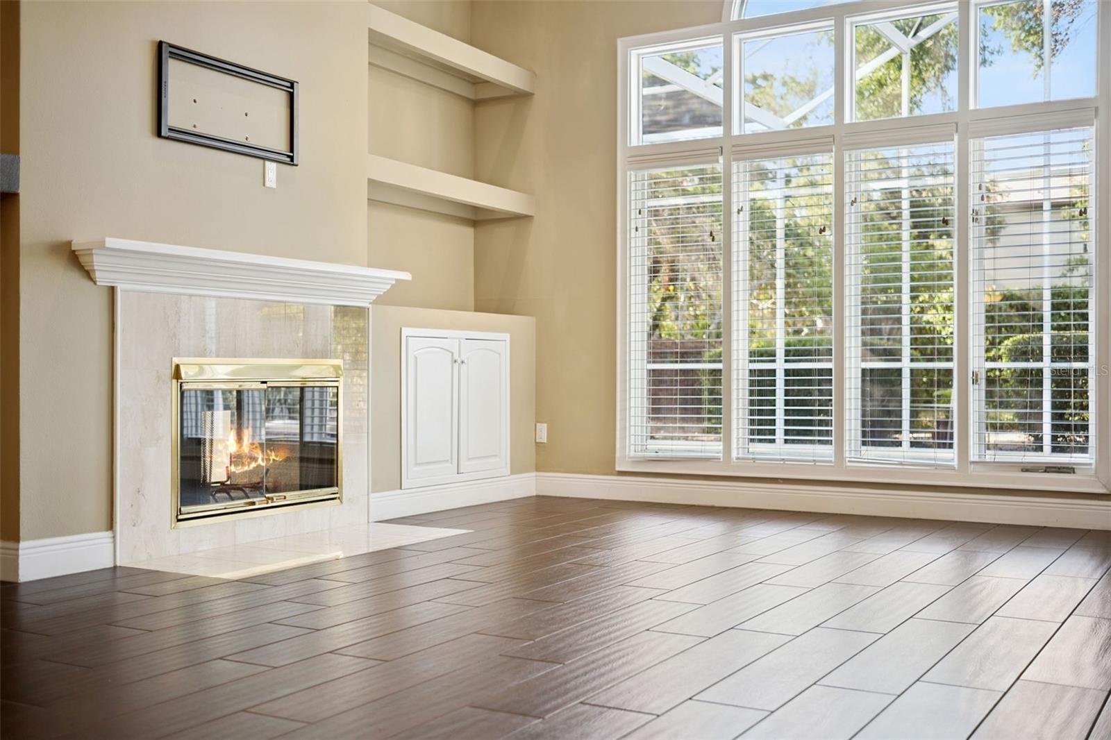 Image 7 of 52 For 1250 Langley Court
