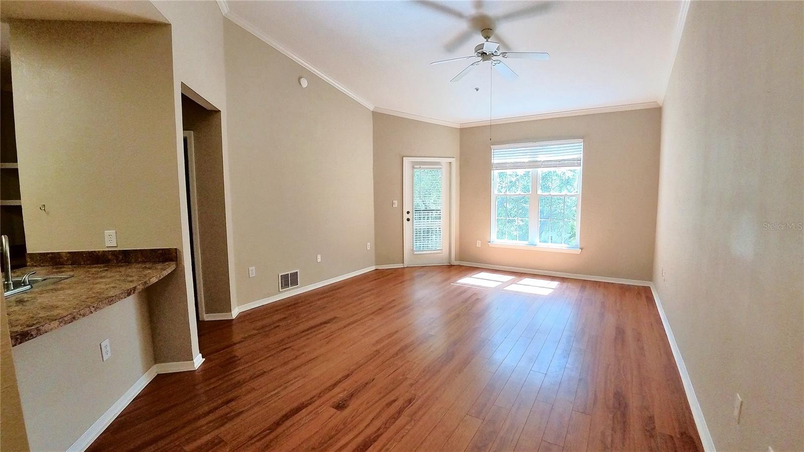 Image 2 of 10 For 10017 Courtney Palms Boulevard 304