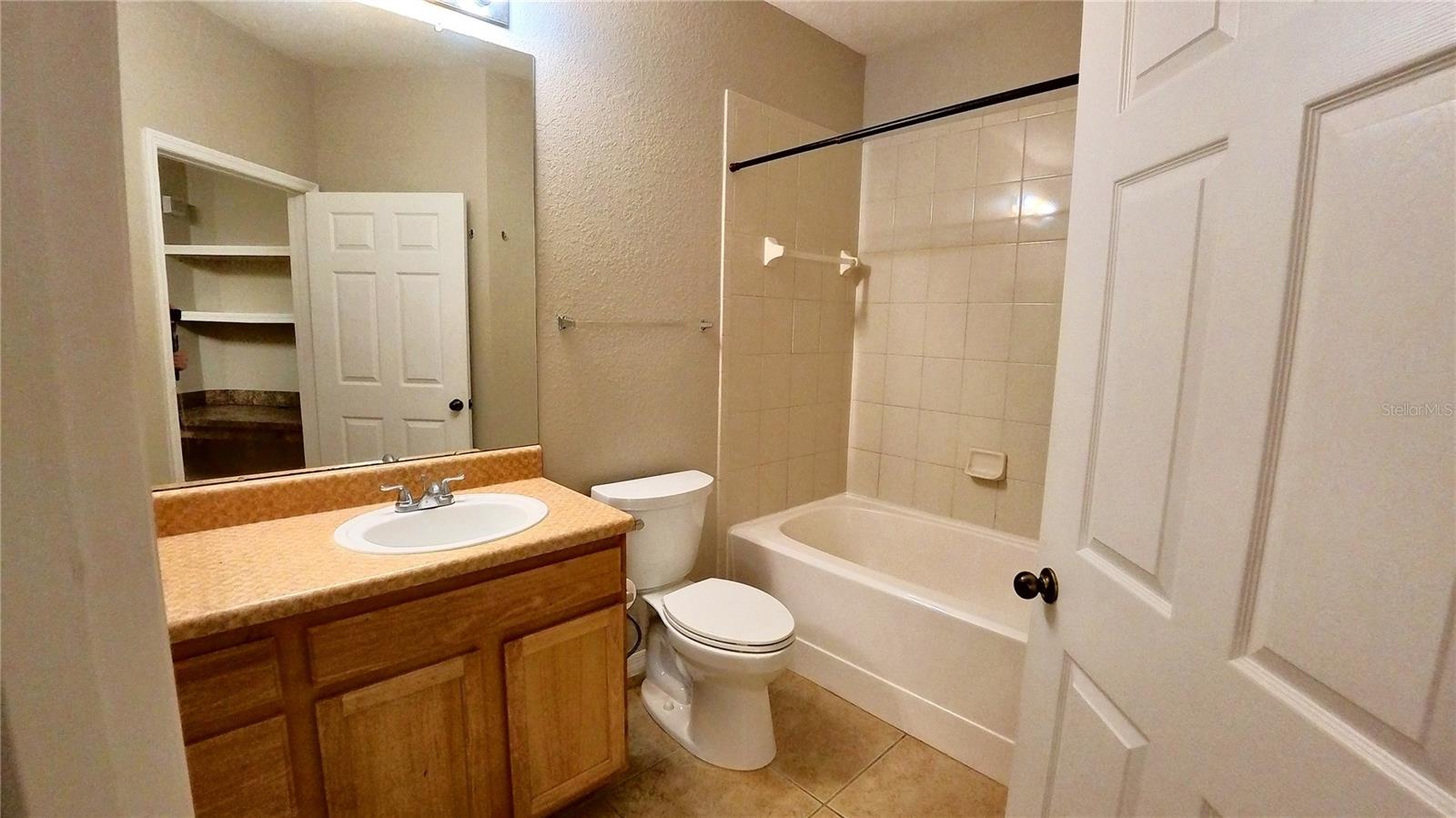 Image 7 of 10 For 10017 Courtney Palms Boulevard 304