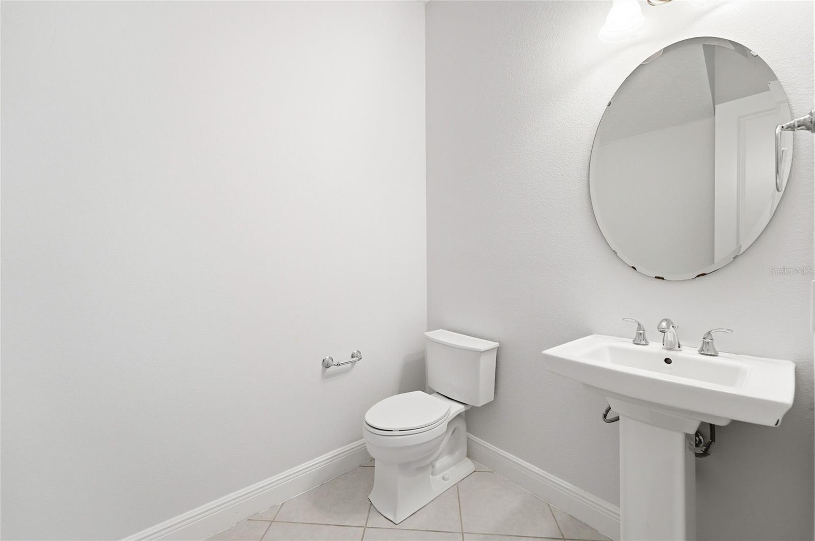 Image 10 of 25 For 8807 Fountain Palm Aly