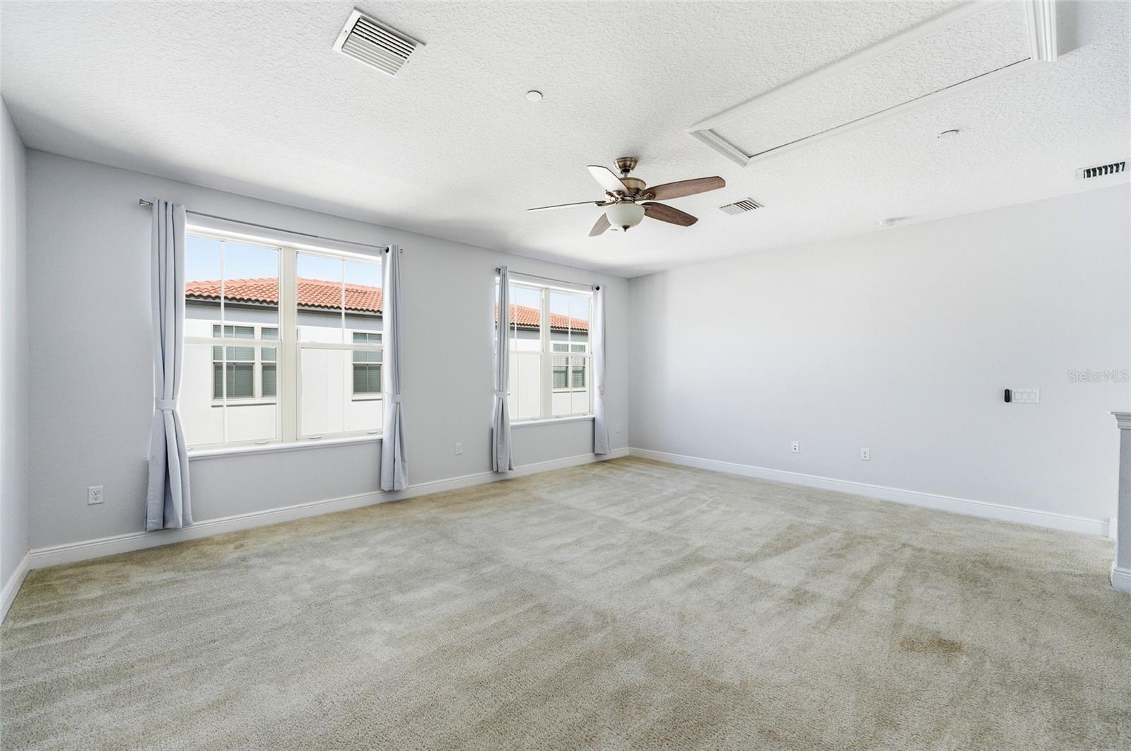 Image 23 of 25 For 8807 Fountain Palm Aly