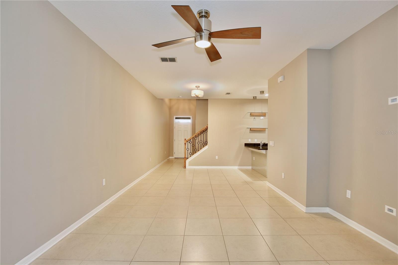 Image 4 of 28 For 13530 Fountainbleau Drive