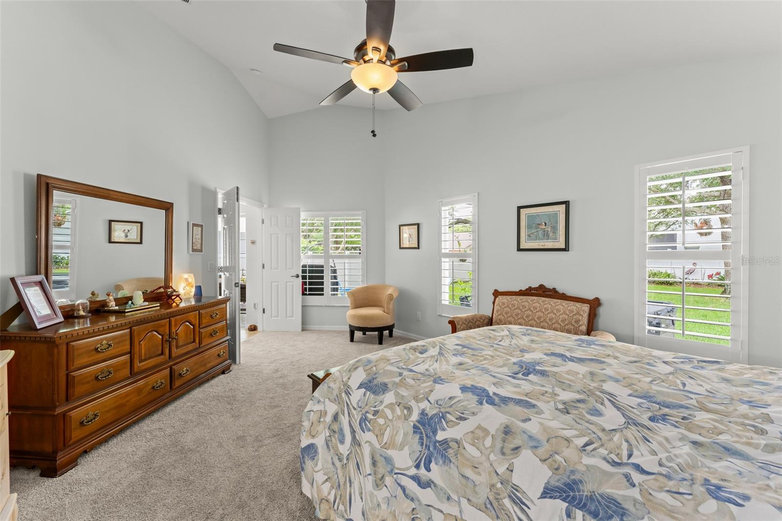 Image 19 of 44 For 9044 Oak Moss Drive