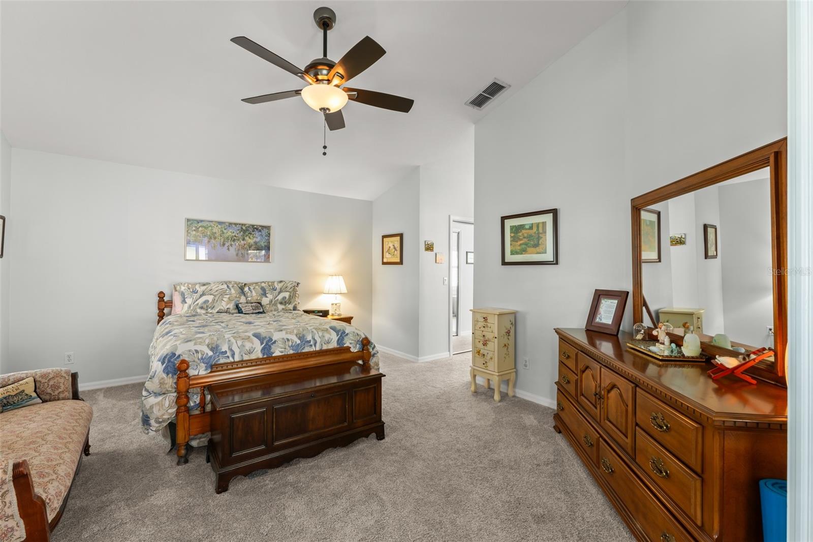 Image 20 of 44 For 9044 Oak Moss Drive