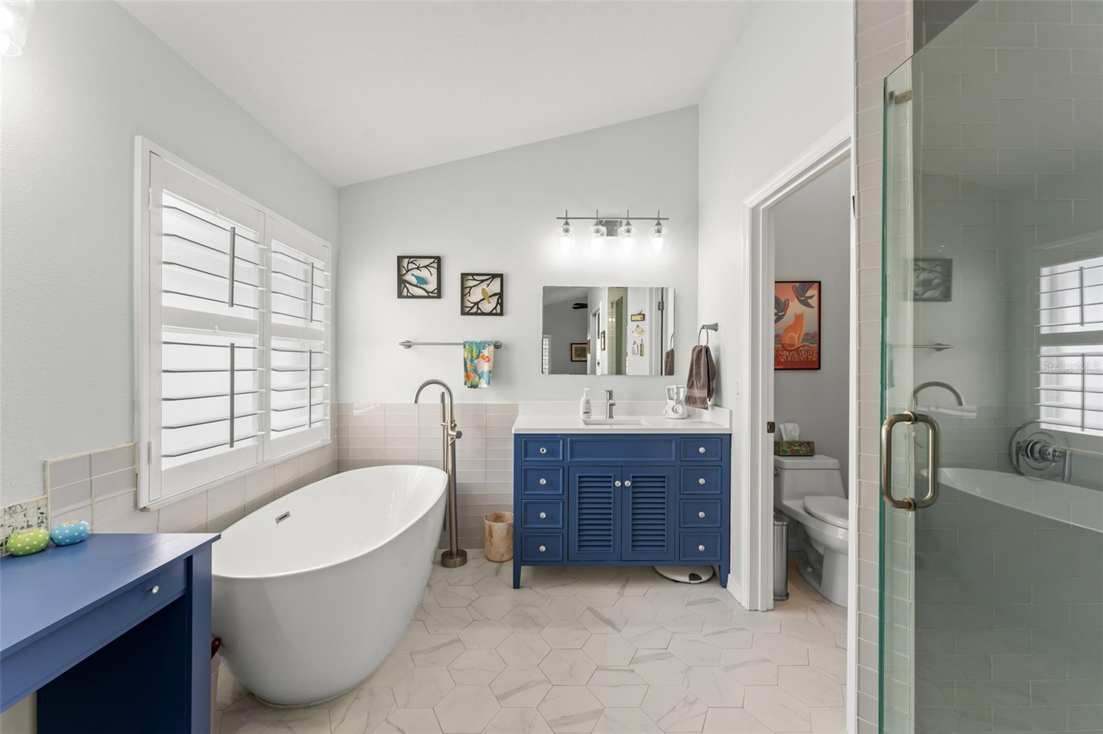 Image 22 of 44 For 9044 Oak Moss Drive