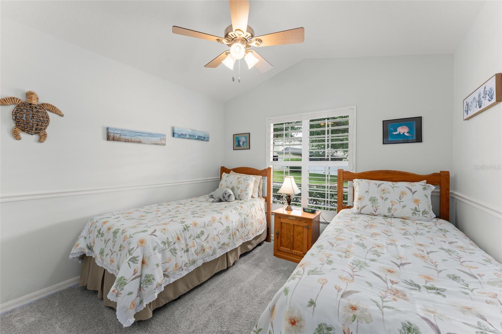 Image 25 of 44 For 9044 Oak Moss Drive