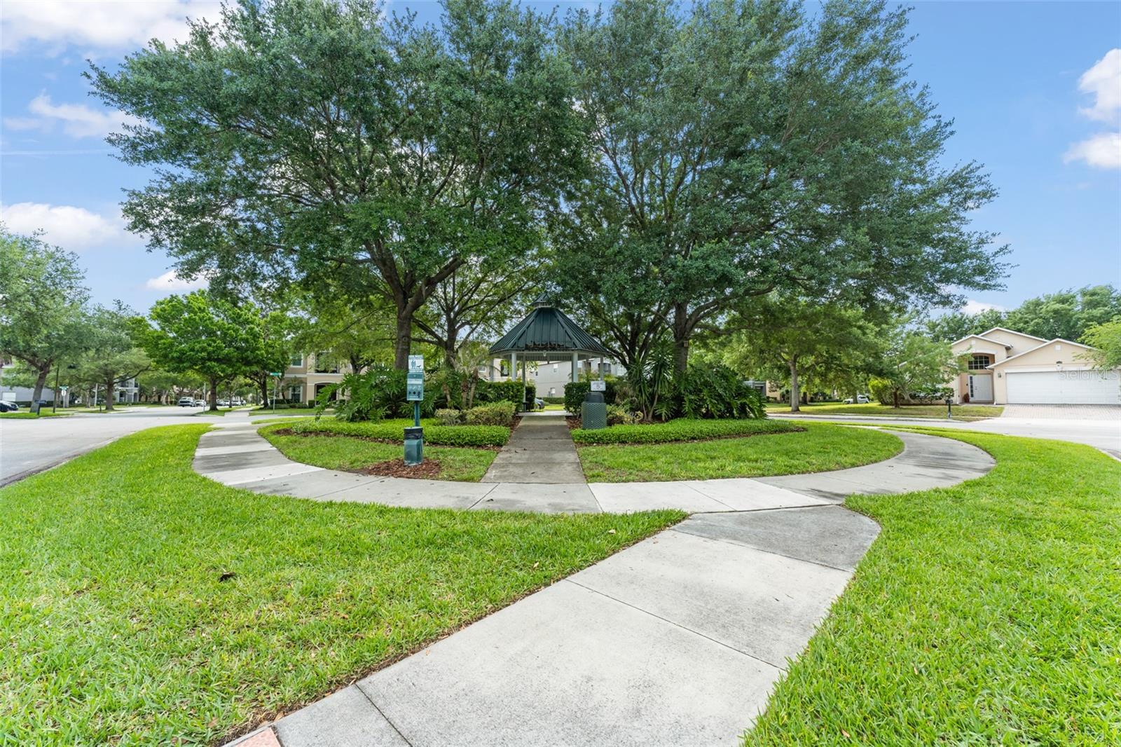 Image 36 of 44 For 9044 Oak Moss Drive