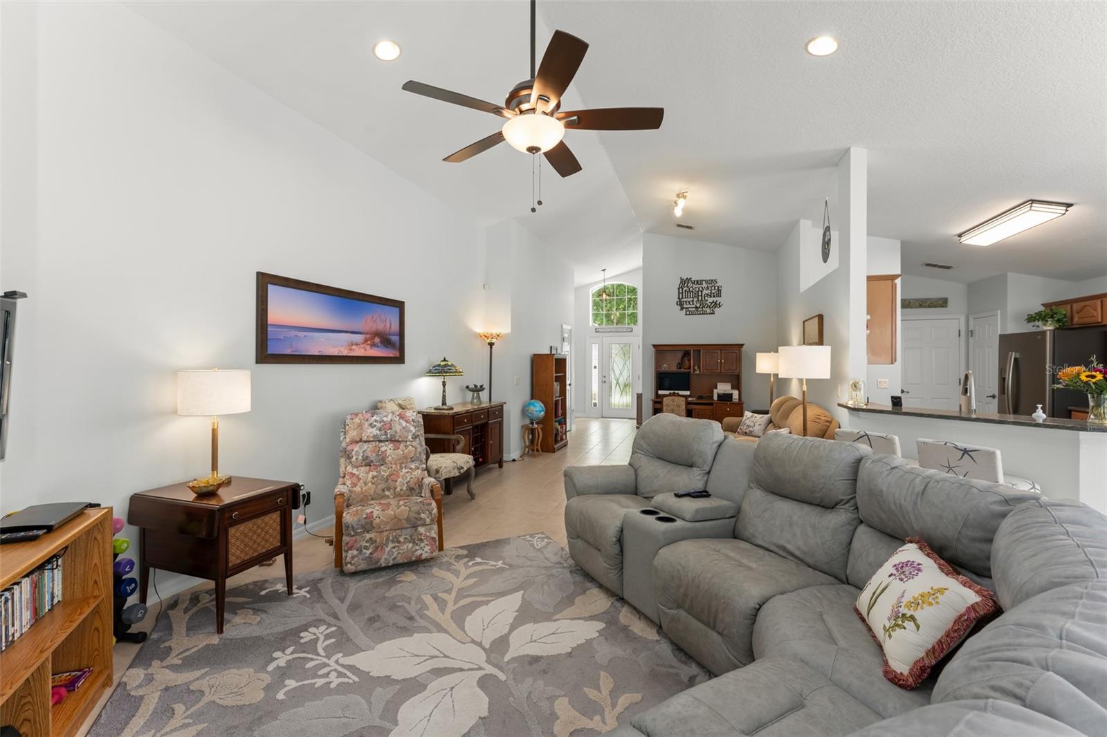 Image 9 of 44 For 9044 Oak Moss Drive