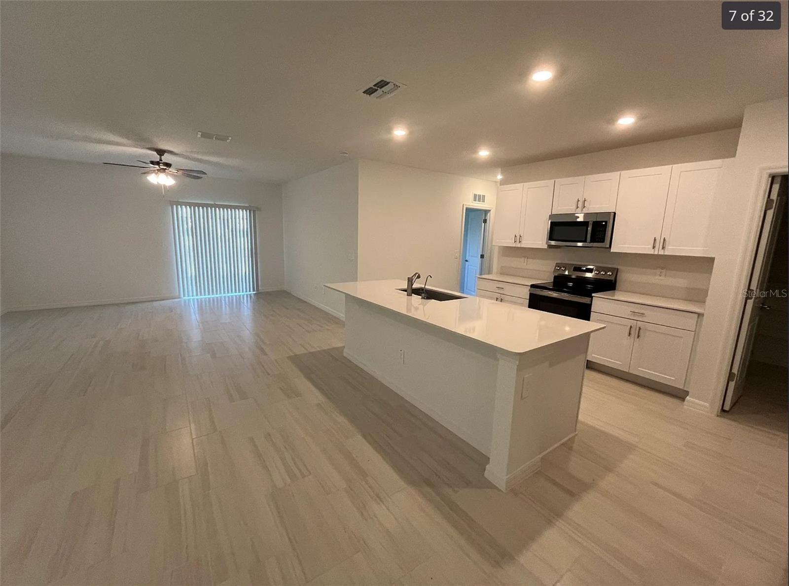 Image 7 of 24 For 11317 Radiant Shore Loop