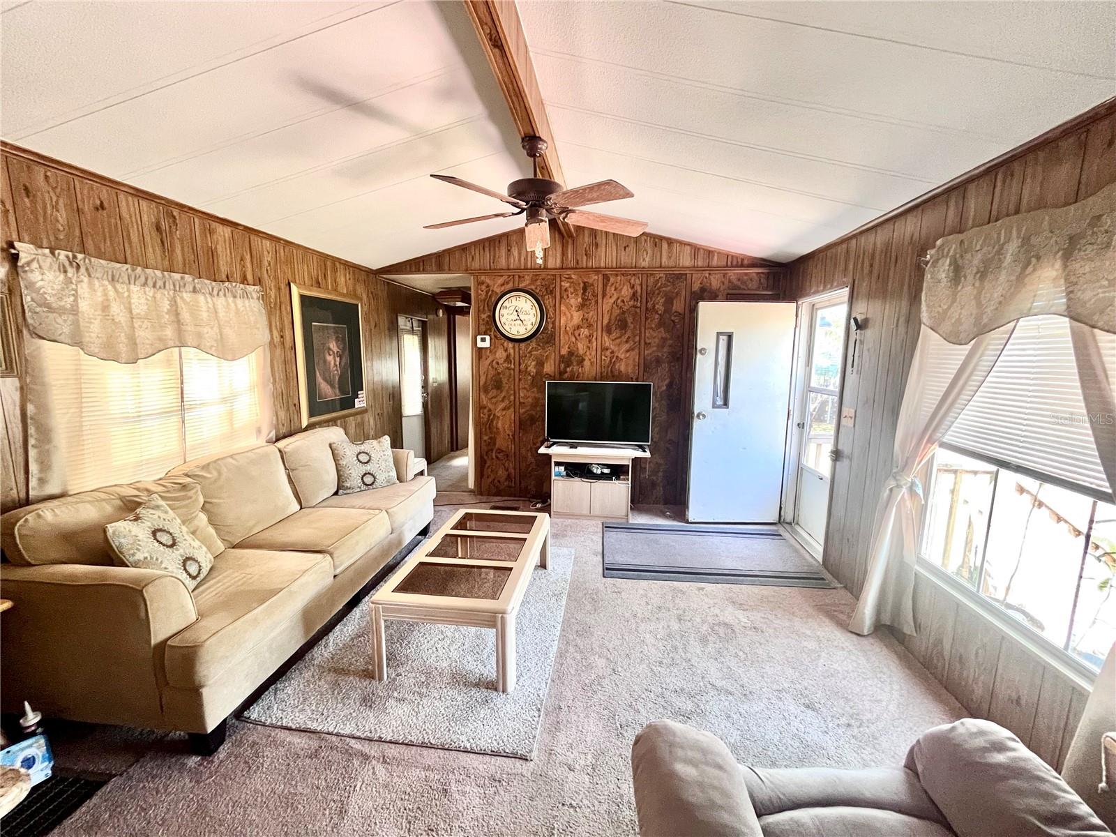 Image 6 of 27 For 1610 178th Street