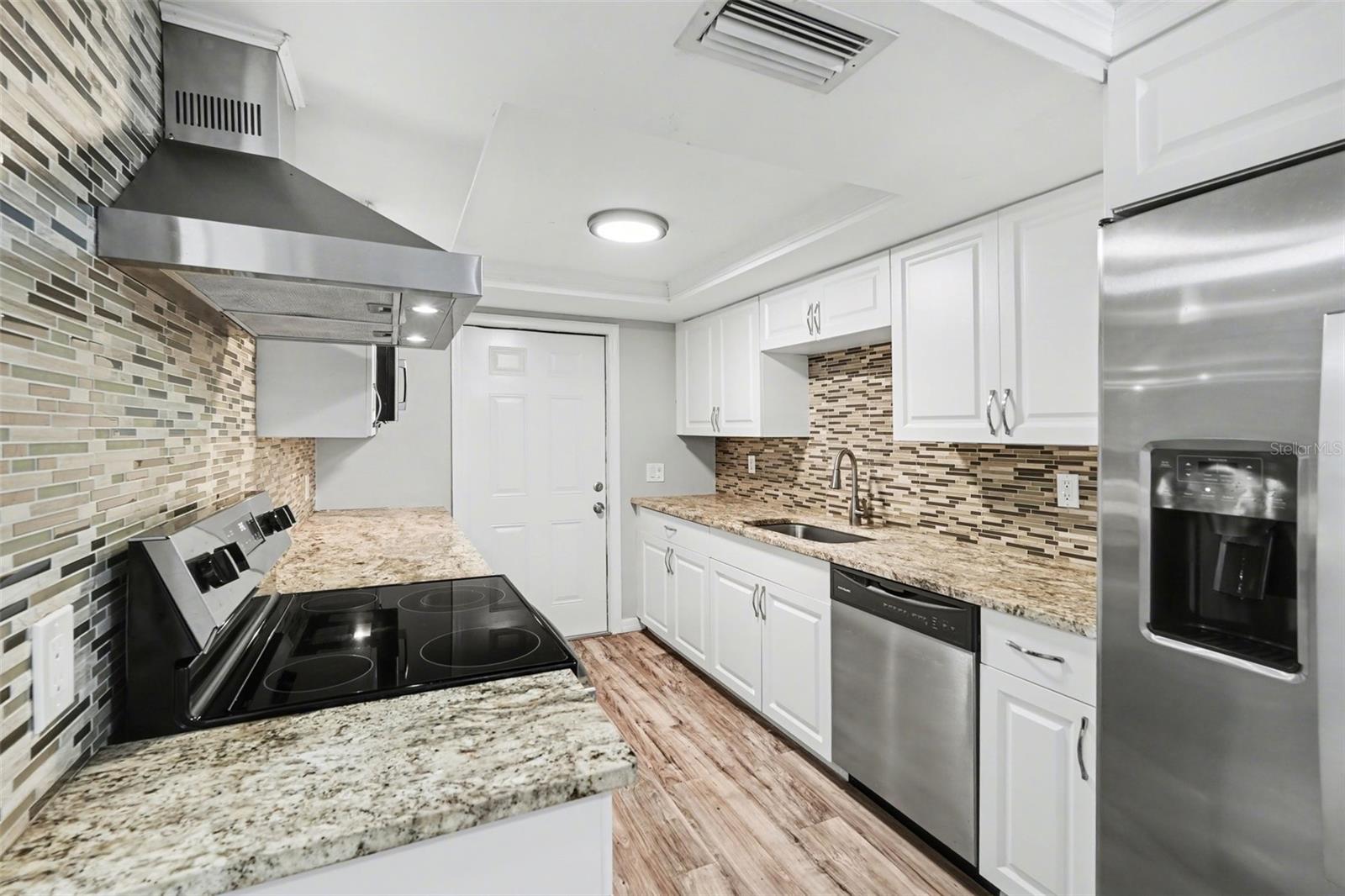 Image 15 of 21 For 6337 Bonaire Avenue