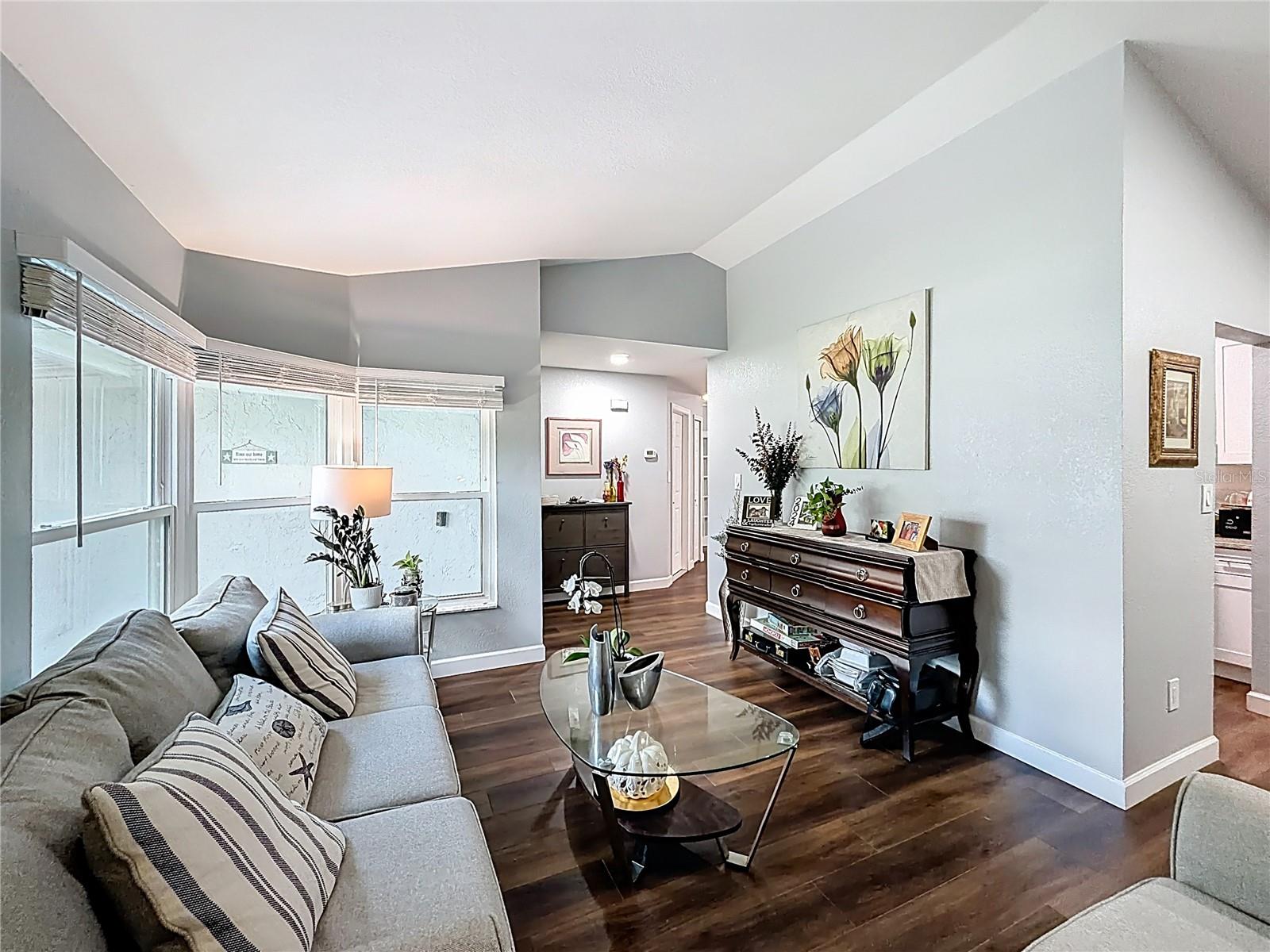 Image 2 of 53 For 1092 Riviera Boulevard