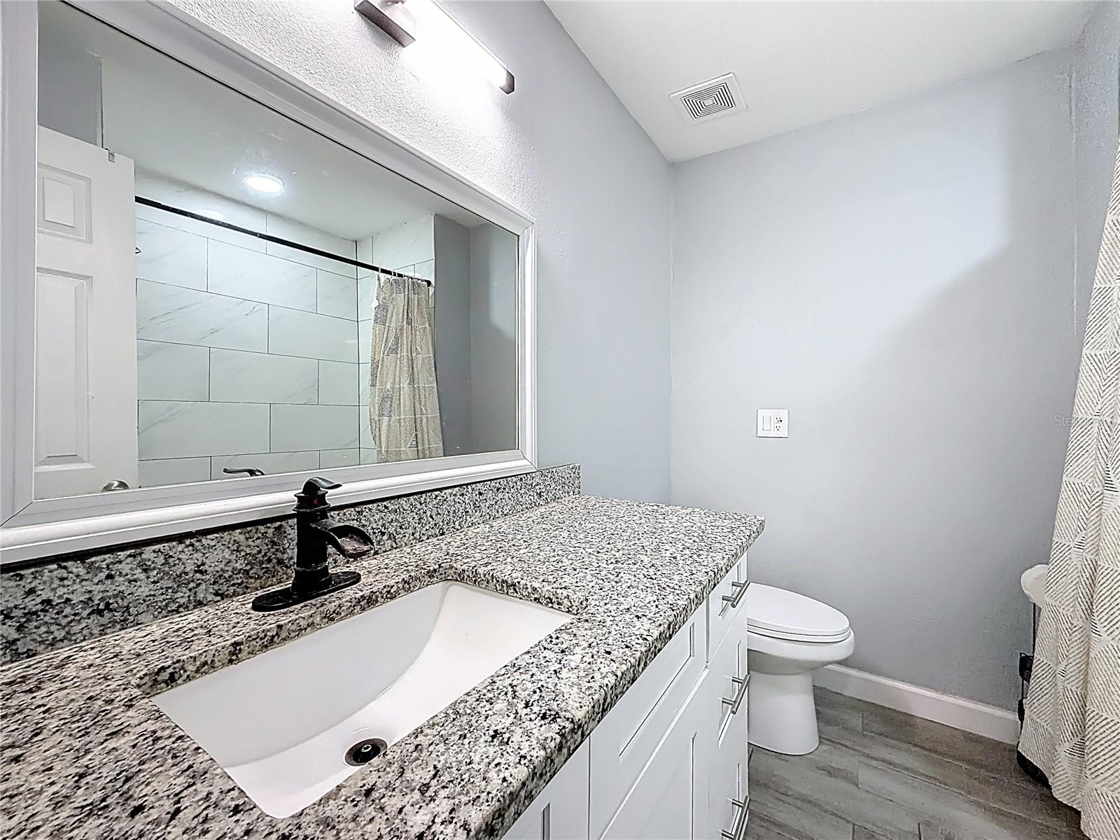 Image 30 of 53 For 1092 Riviera Boulevard