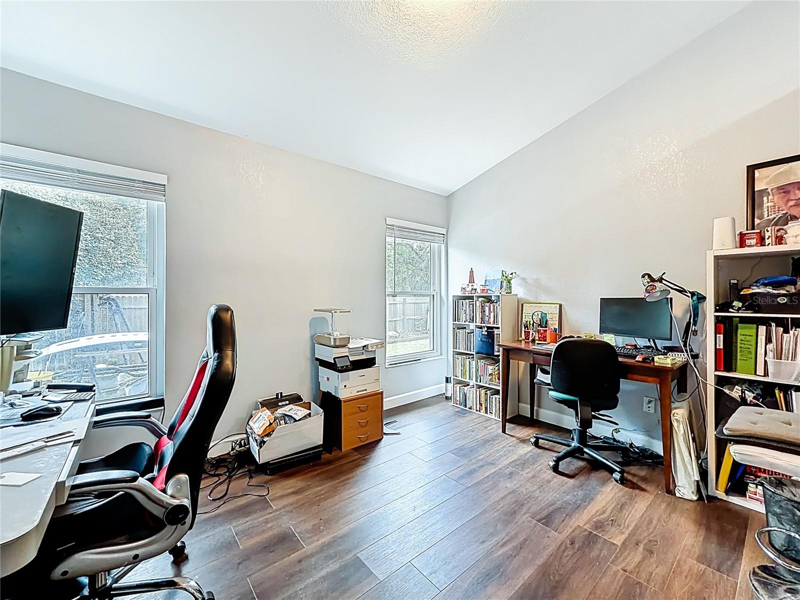 Image 31 of 53 For 1092 Riviera Boulevard