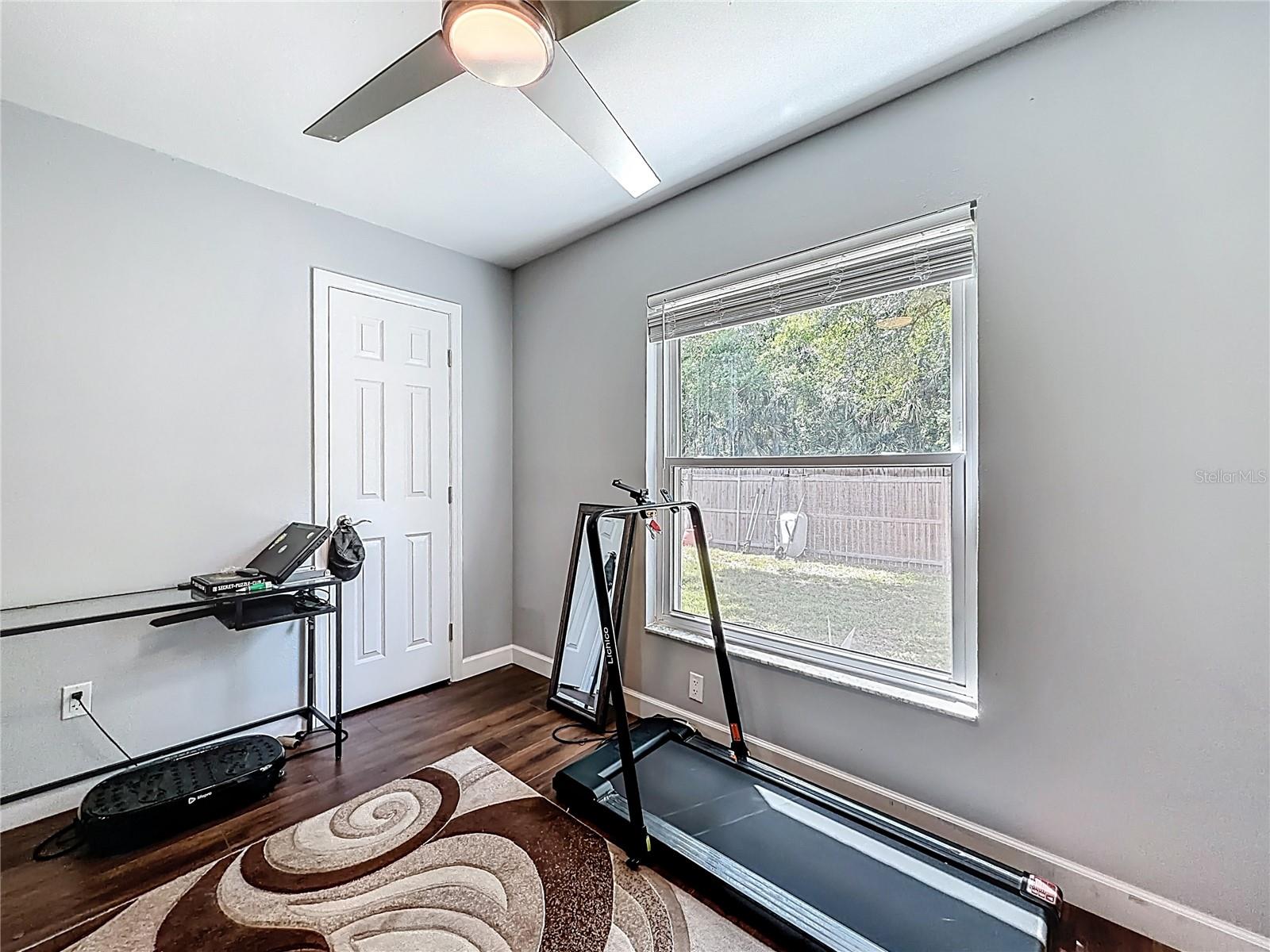 Image 33 of 53 For 1092 Riviera Boulevard