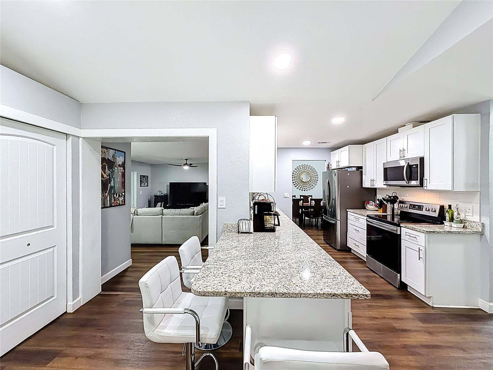 Image 9 of 53 For 1092 Riviera Boulevard