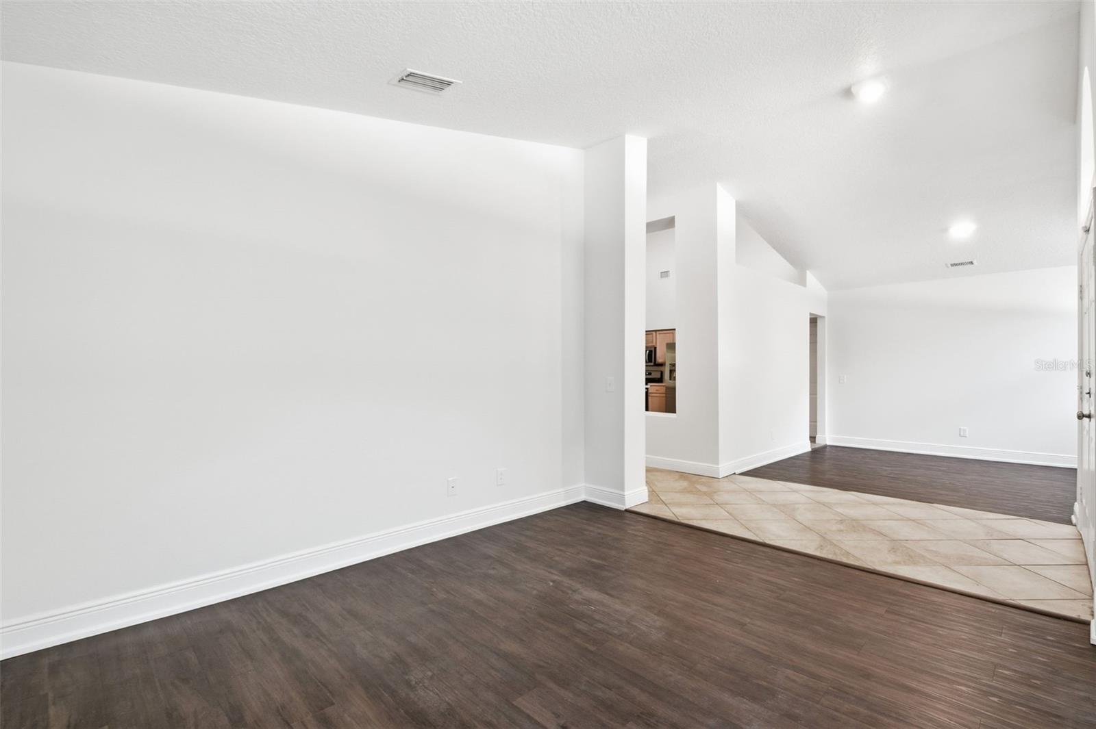 Image 12 of 57 For 703 Grand Canyon Drive