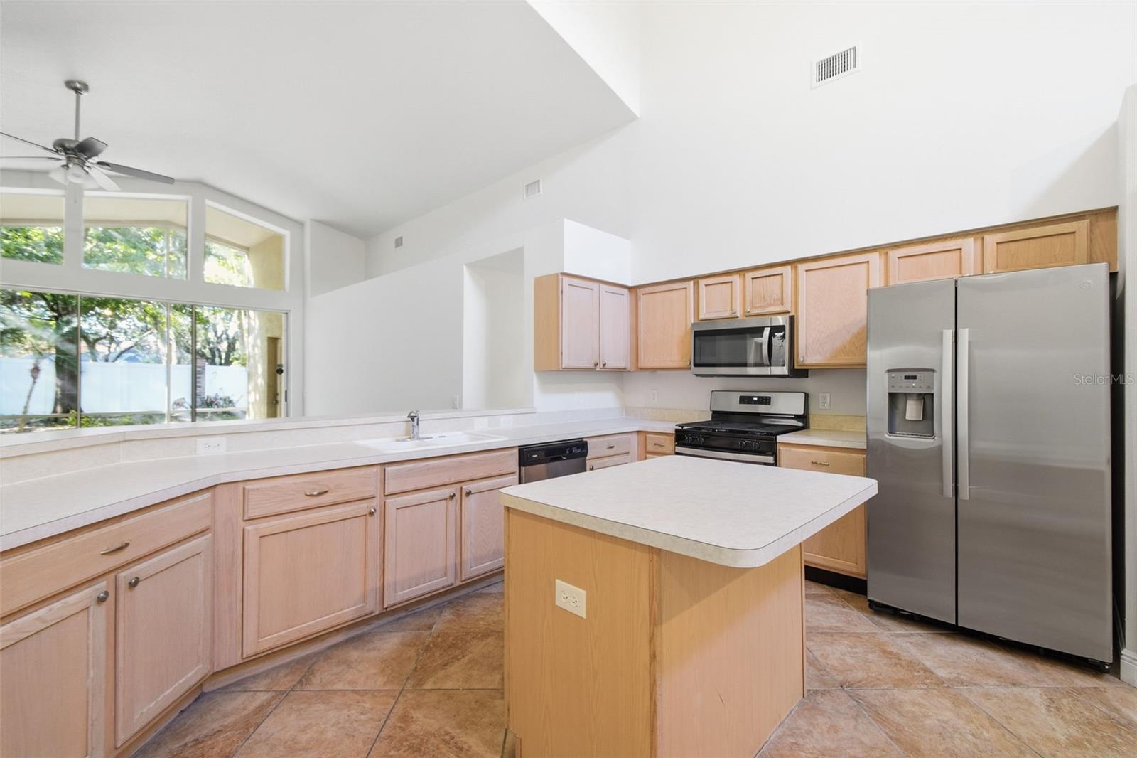 Image 22 of 57 For 703 Grand Canyon Drive