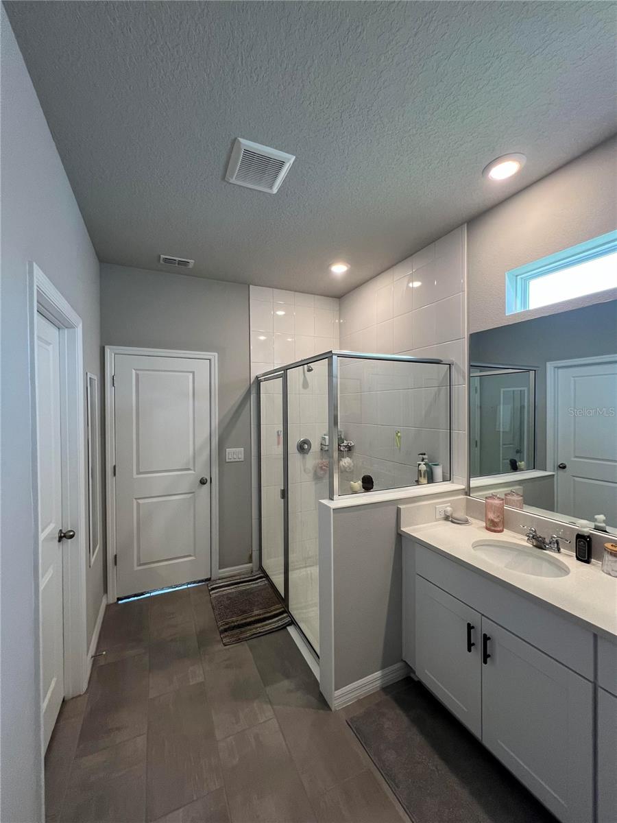 Image 8 of 19 For 5511 Bungalow Grove Court