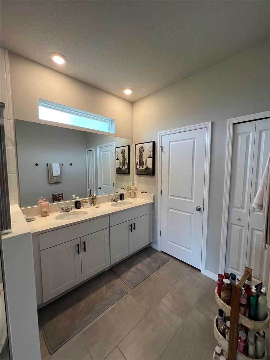 Image 9 of 19 For 5511 Bungalow Grove Court