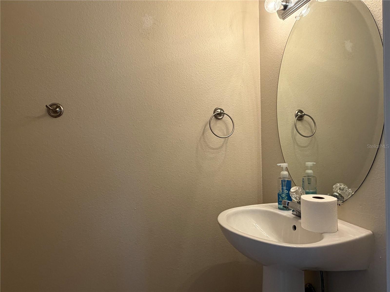 Image 24 of 27 For 758 Burlwood Street