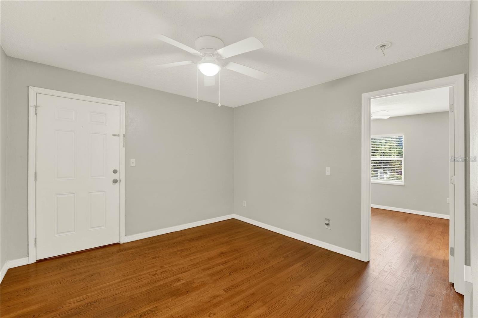 Image 3 of 17 For 1020 Alba Drive